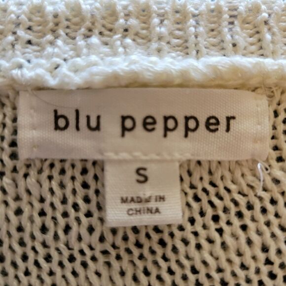 Blu Pepper Sweater NWOT - Picture 3 of 4